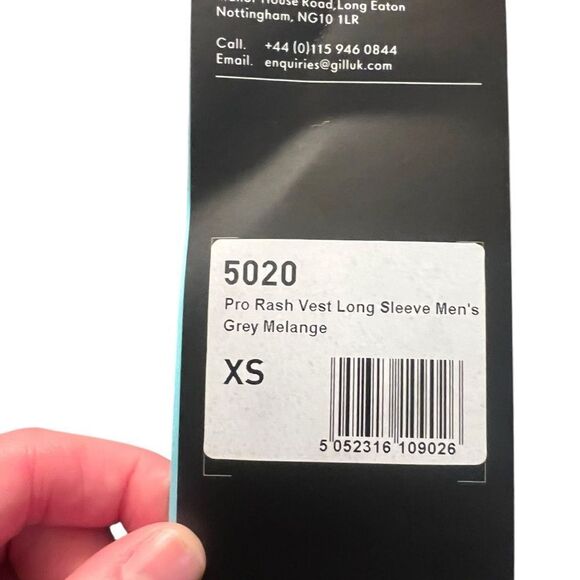 NWT! Gill grey men’s long sleeve rash guard. Size xs - Picture 4 of 8